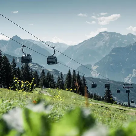 Alpenluxus Presents - Lisis Zillertalblick With Roof Terrace & Car Park Apartament Schlitters